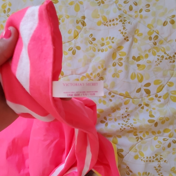 Blanket - Picture 3 of 3